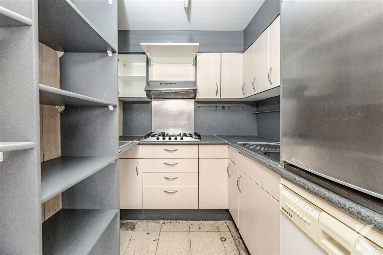Te renoveren woning met veel potentieel en ruime zolder