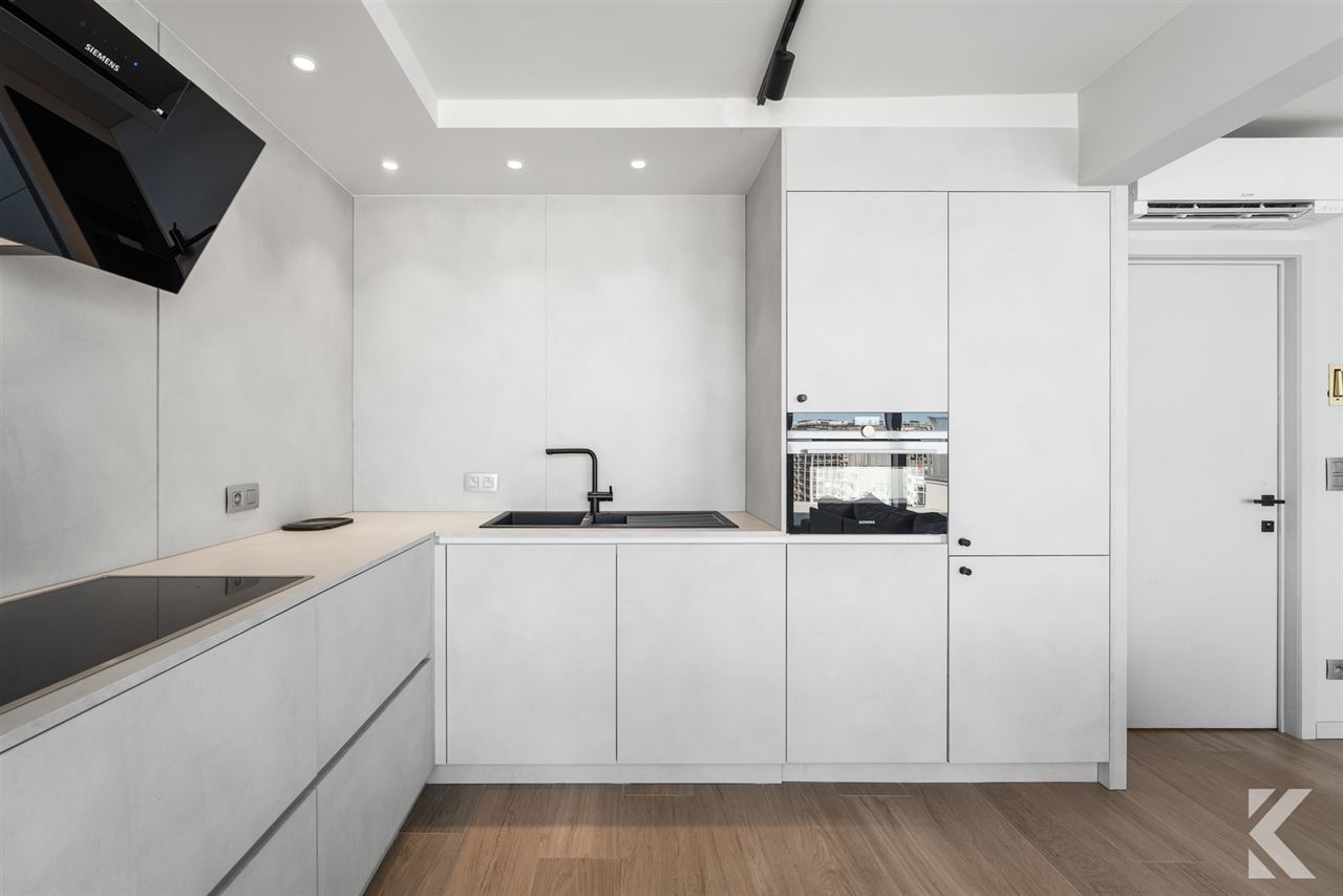 Gerenoveerde penthouse, 65 m2 terrassen, panoramisch zicht