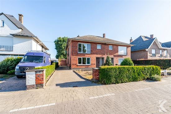 Ruime gezinswoning op 553 m² met garage en open zicht