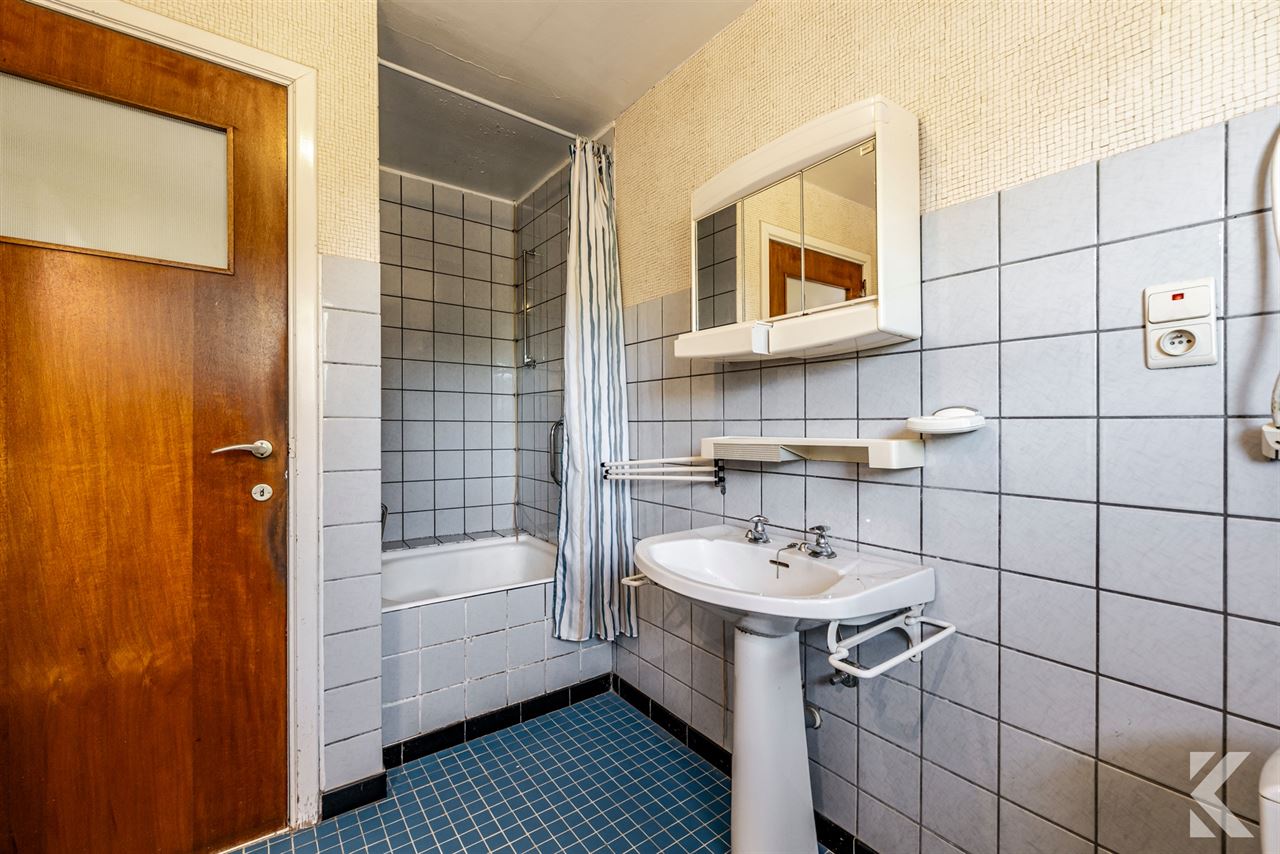 Ruime gezinswoning op 553 m² met garage en open zicht