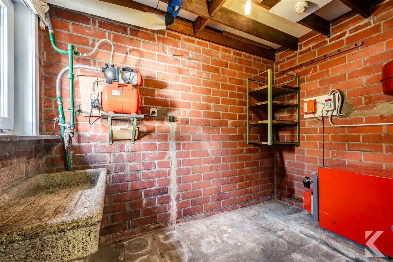 Ruime gezinswoning op 553 m² met garage en open zicht