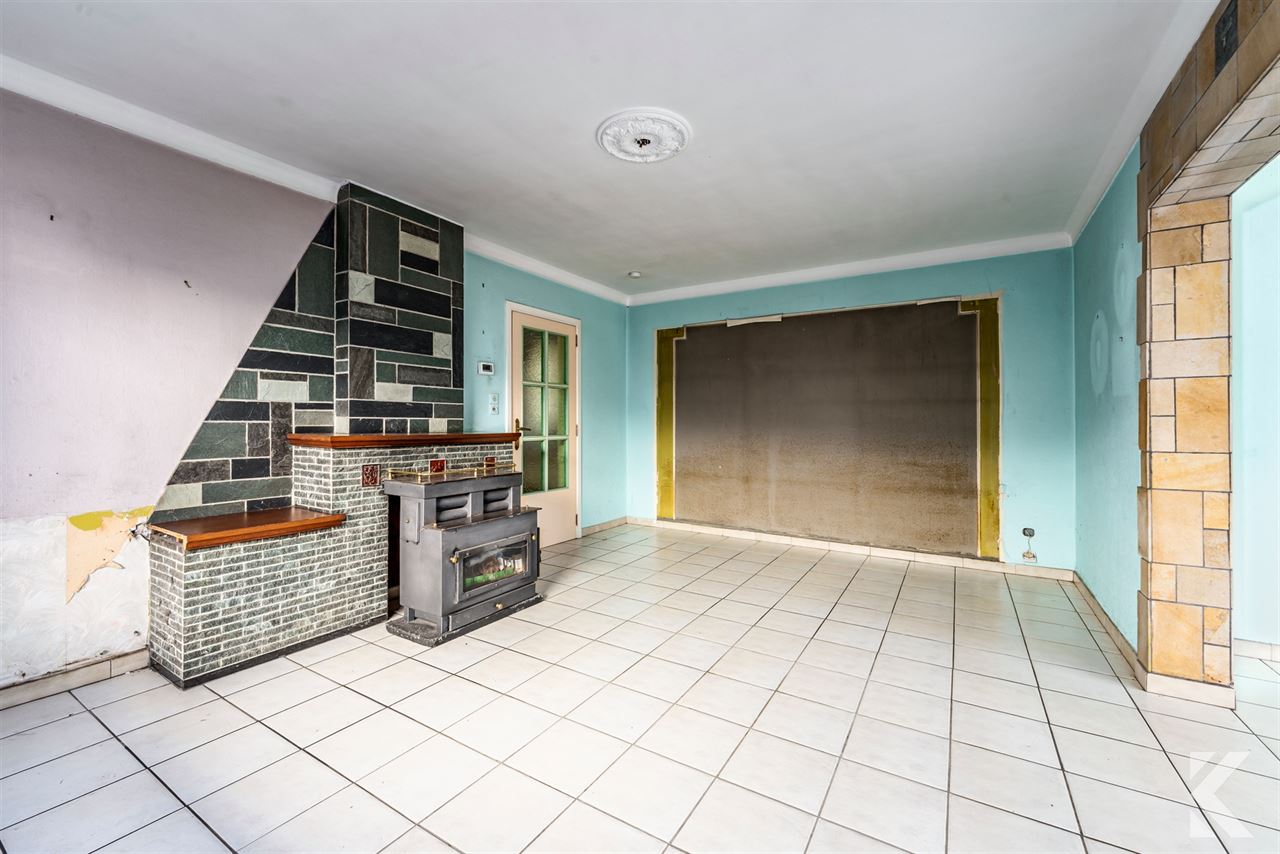 Ruime gezinswoning op 553 m² met garage en open zicht