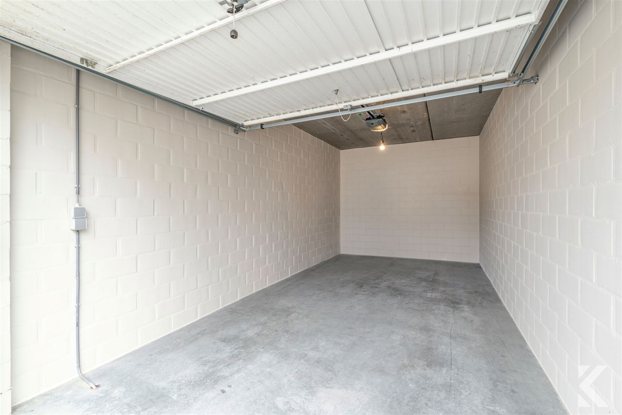 Lichtrijke duplex, 2 slpk., prachtige keuken & badkamer