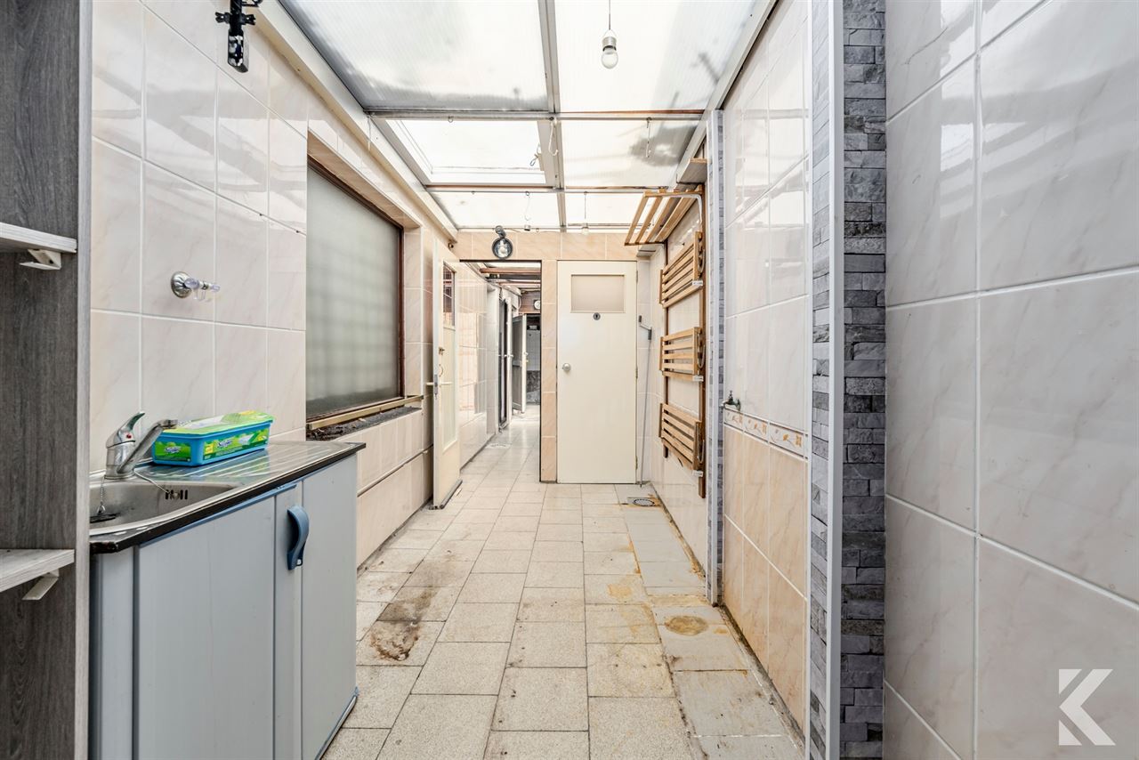 Te renoveren woning met veel potentieel en ruime zolder