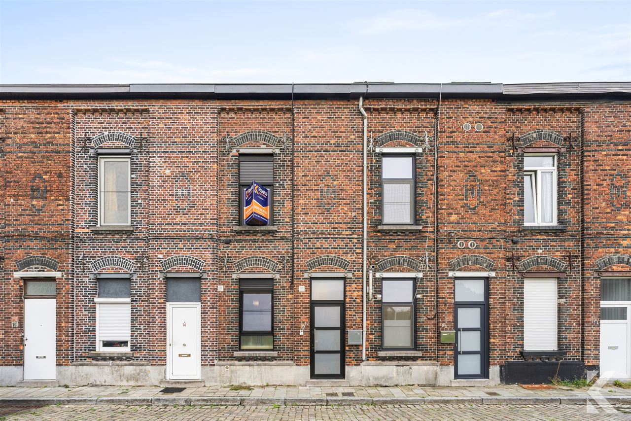 ALBATROSSTRAAT – VOLLEDIG GERENOVEERDE WONING MET TUIN