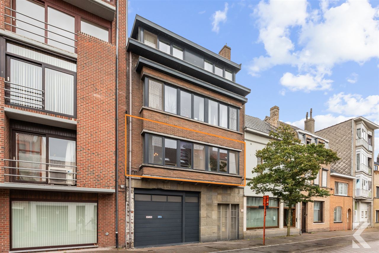Gerenoveerd appartement 2 slaapkamers en groot terras