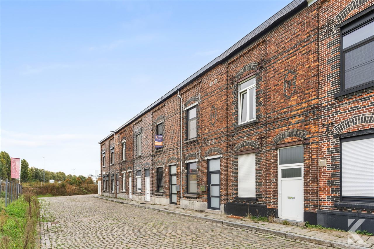 ALBATROSSTRAAT – VOLLEDIG GERENOVEERDE WONING MET TUIN