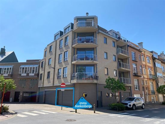 Centraal gelegen staanplaats in residentie Piazza