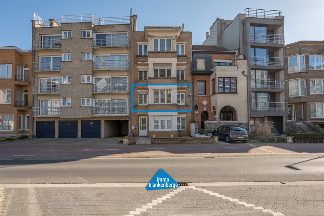 Zeer Ruim Appartement met 3 Slaapkamers nabij de Zeedijk