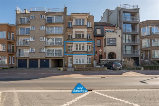 Zeer Ruim Appartement met 3 Slaapkamers nabij de Zeedijk