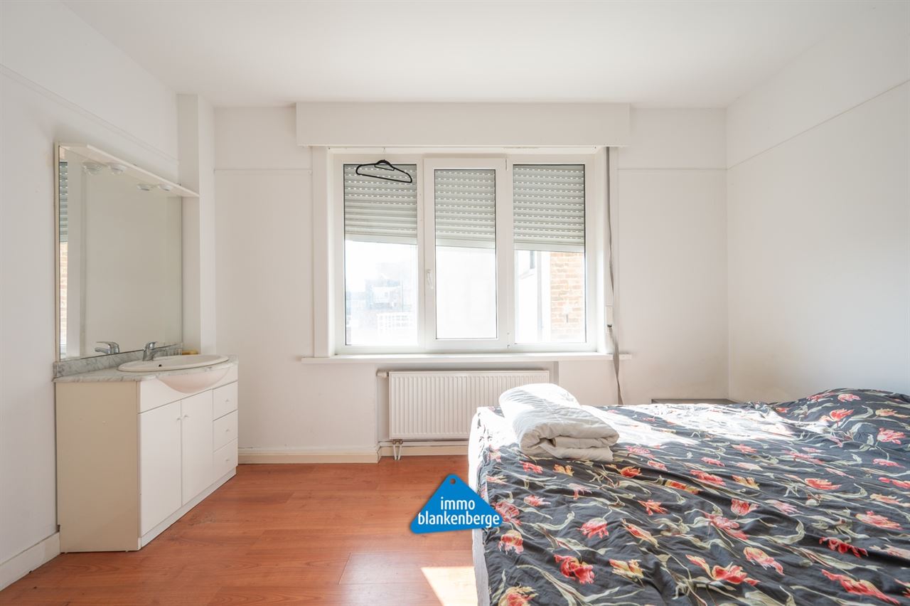 Zeer Ruim Appartement met 3 Slaapkamers nabij de Zeedijk