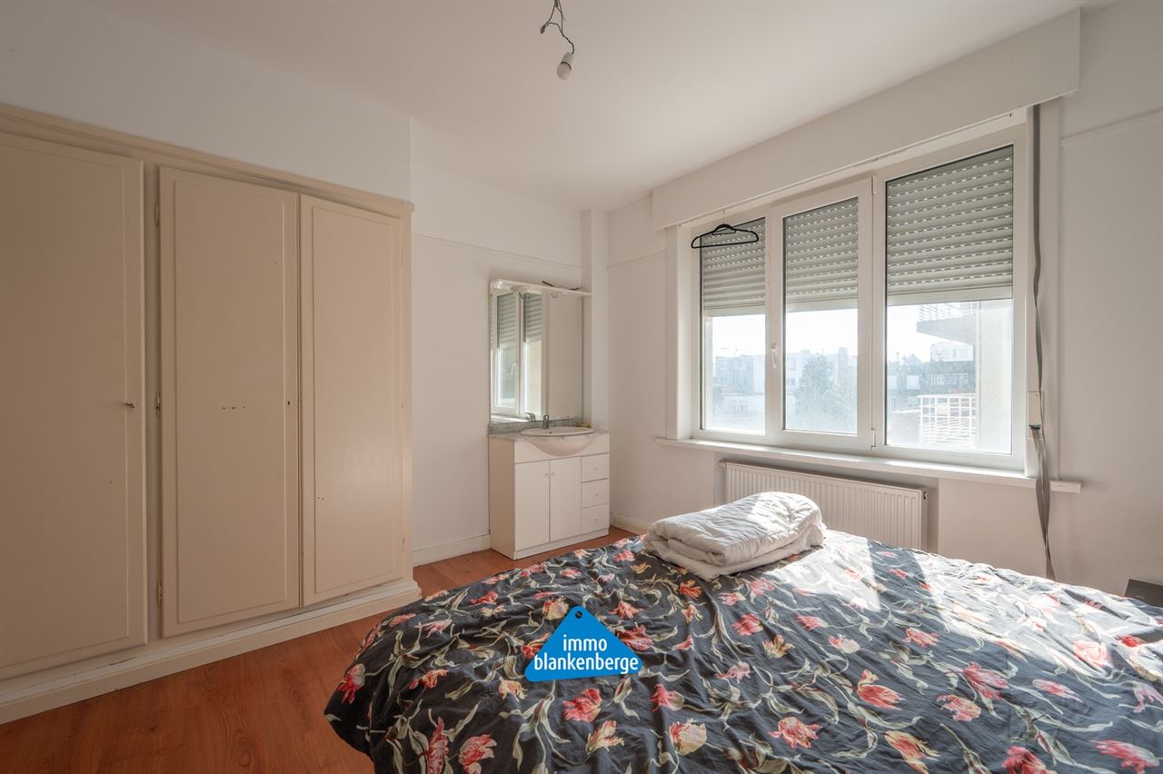 Zeer Ruim Appartement met 3 Slaapkamers nabij de Zeedijk
