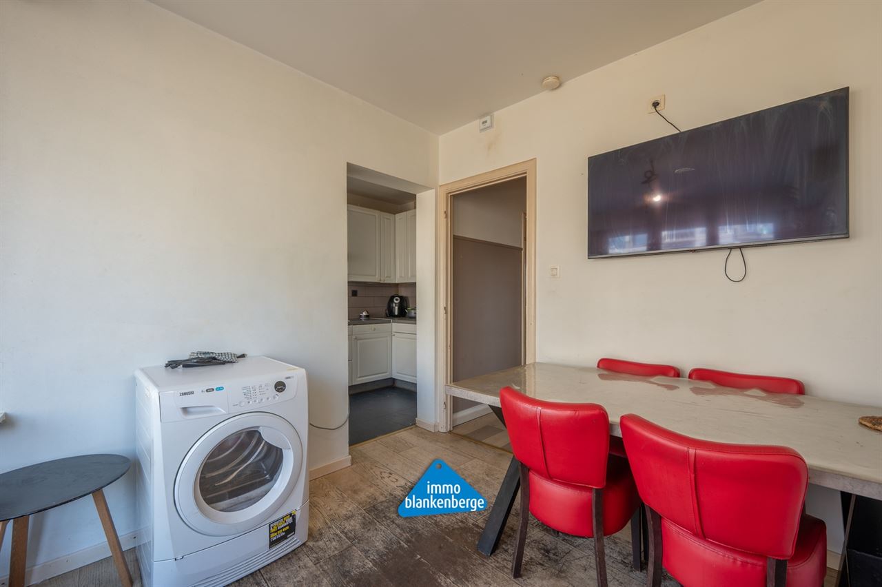 Zeer Ruim Appartement met 3 Slaapkamers nabij de Zeedijk