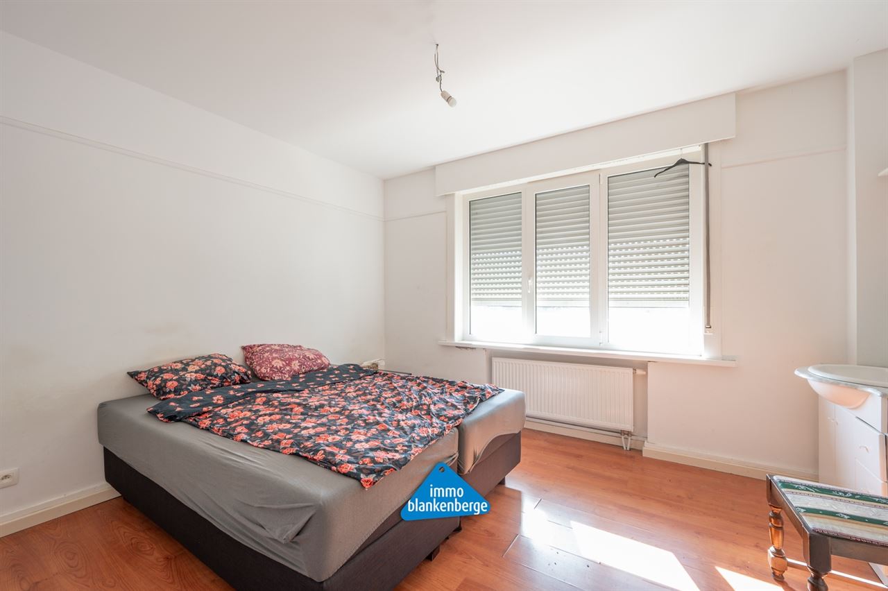 Zeer Ruim Appartement met 3 Slaapkamers nabij de Zeedijk