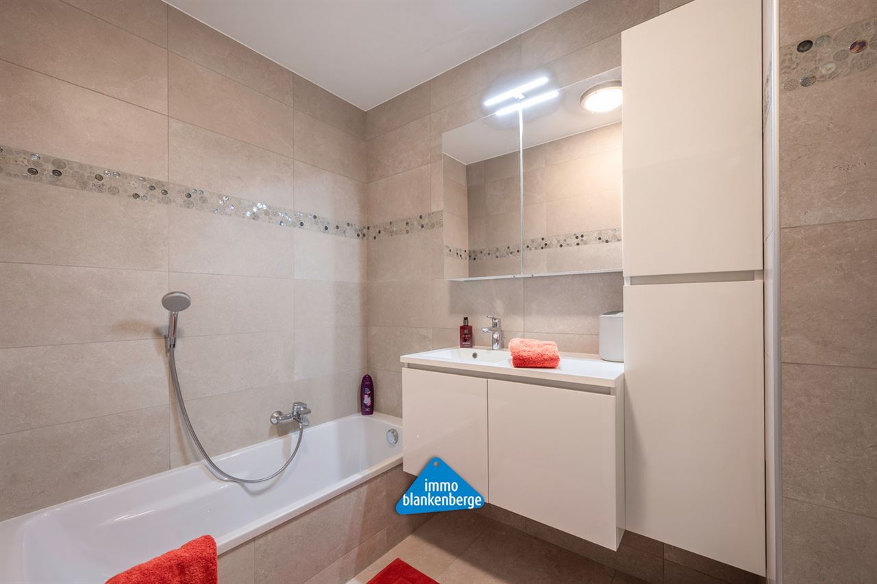 Instapklaar Gelijkvloers Appartement met 2 slaapkamers op een Topligging