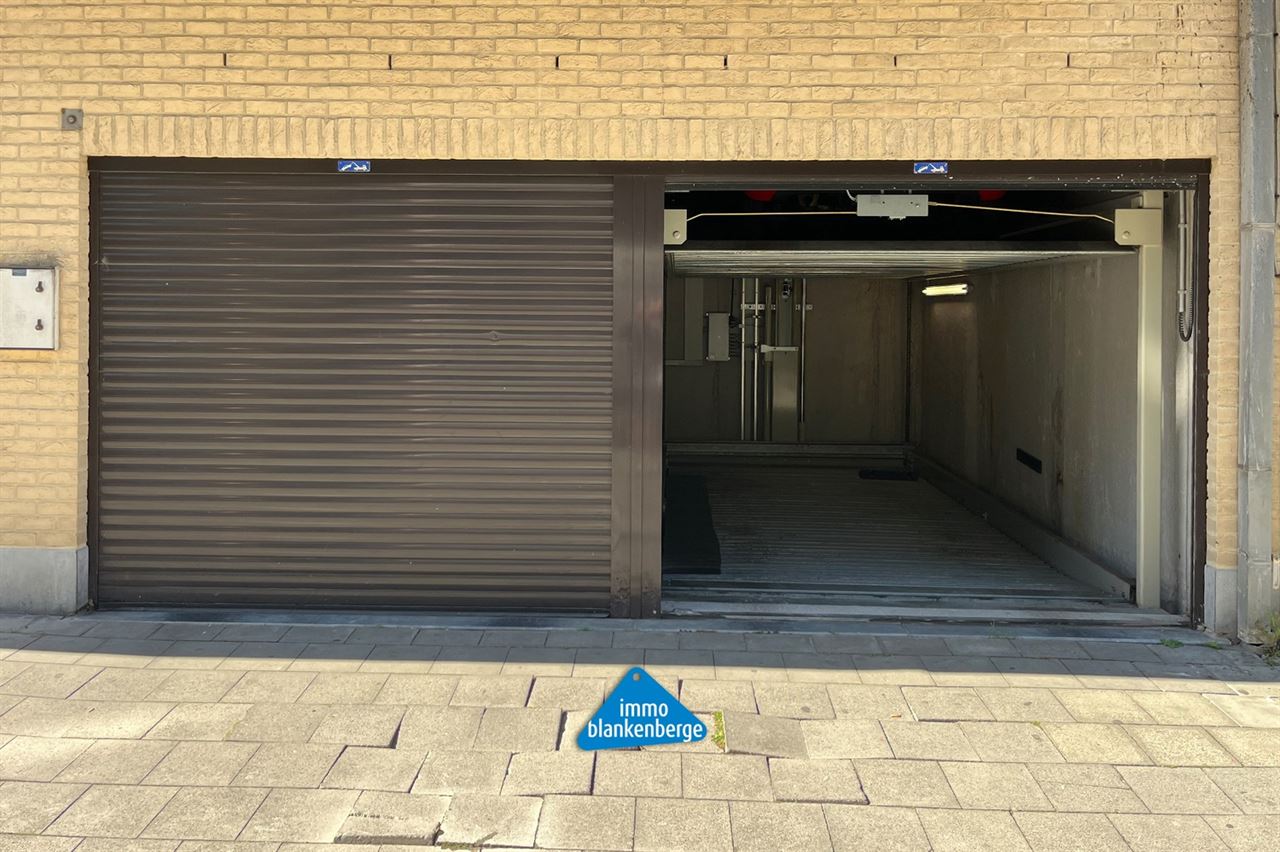 Staanplaats in liftsysteem op een centrale ligging
