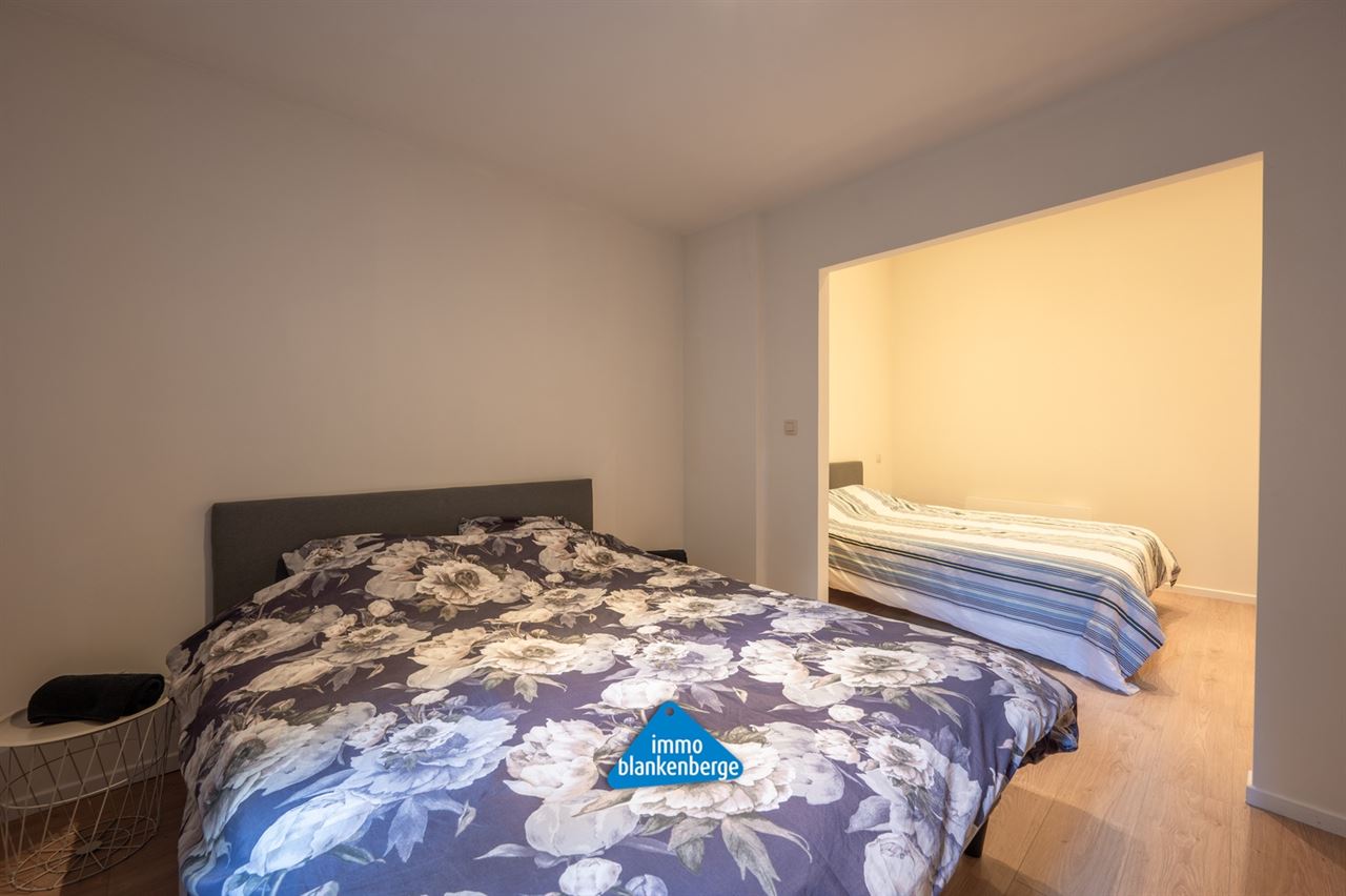 Ruim Gelijkvloers Appartement op de Zeedijk met Frontaal Zeezicht