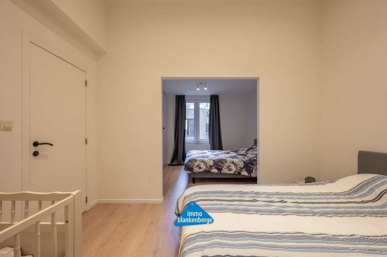 Ruim Gelijkvloers Appartement op de Zeedijk met Frontaal Zeezicht