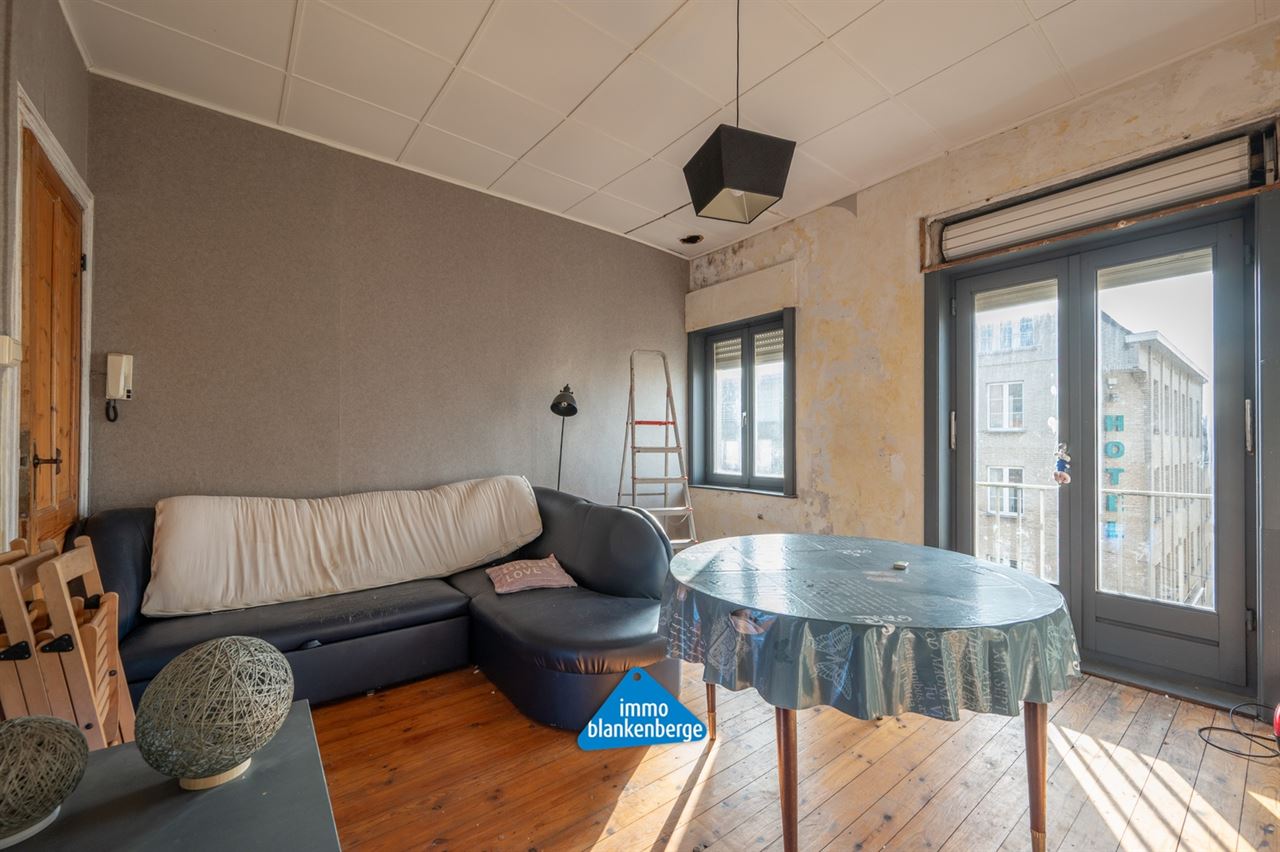 Ruim te renoveren duplex appartement in kleine Residentie