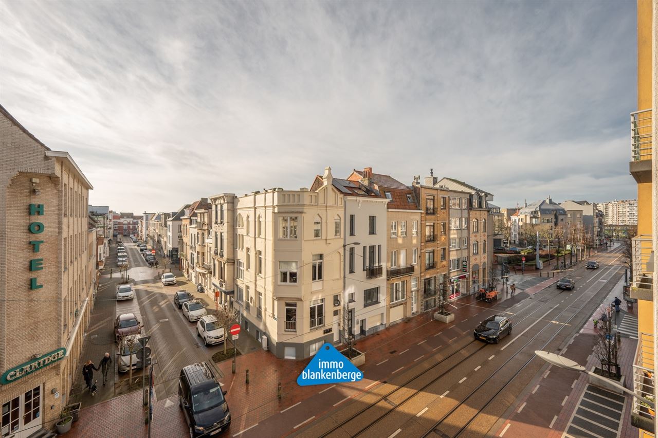 Ruim te renoveren duplex appartement in kleine Residentie
