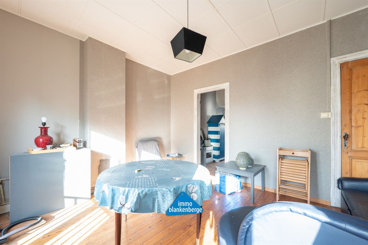 Ruim te renoveren duplex appartement in kleine Residentie