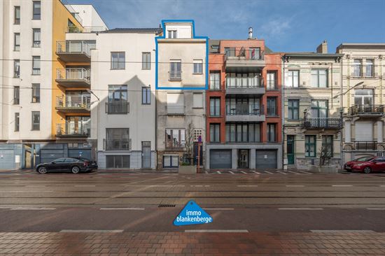 Ruim te renoveren duplex appartement in kleine Residentie
