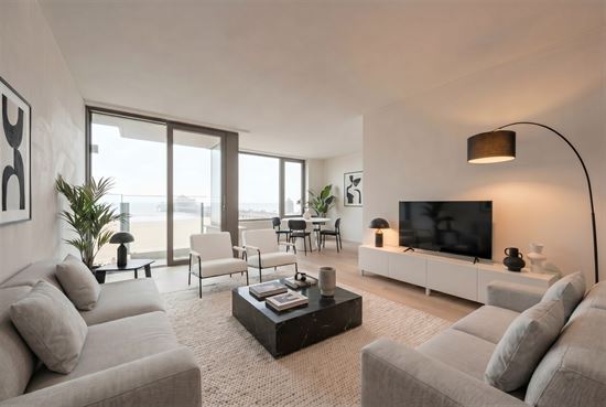 Appartement te koop op topligging aan de Zeedijk met prachtig zicht op de Pier van Blankenberge