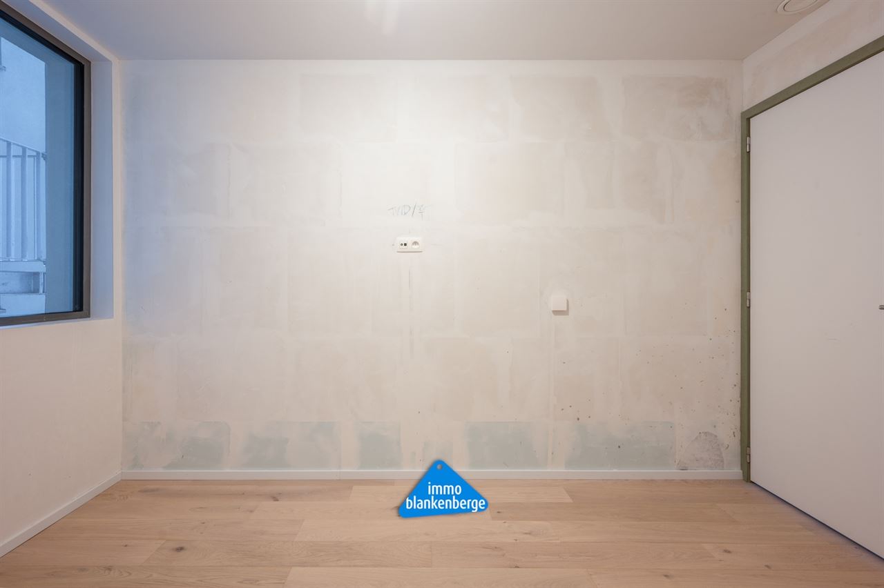 Appartement te koop op topligging aan de Zeedijk met prachtig zicht op de Pier van Blankenberge