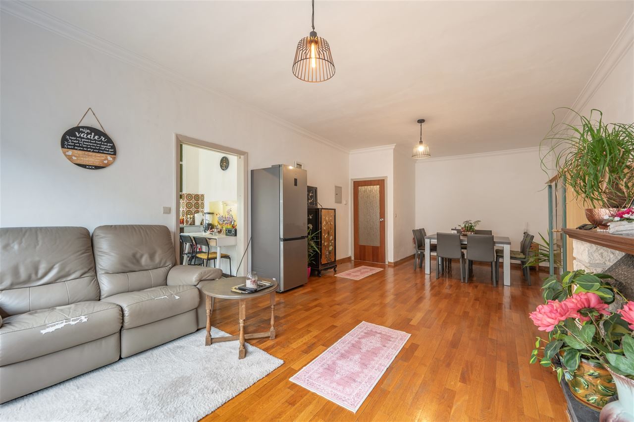 Centraal gelegen 2 slaapkamerappartement te huur