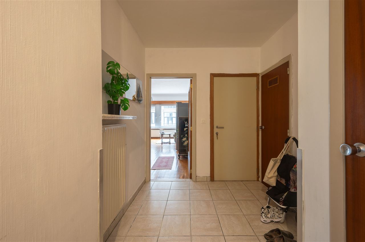 Centraal gelegen 2 slaapkamerappartement te huur