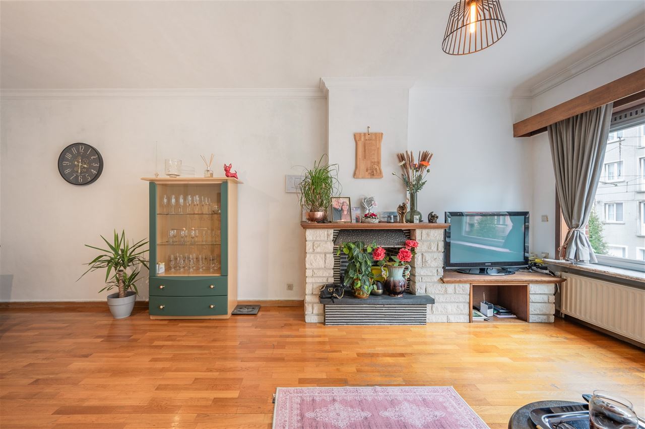 Centraal gelegen 2 slaapkamerappartement te huur