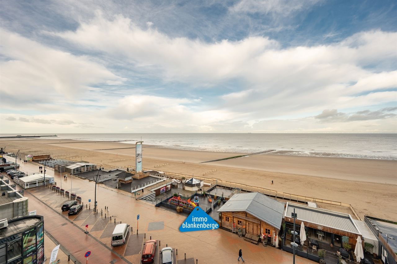 Luxueus appartement met 3 slaapkamers op de Zeedijk in Blankenberge met adembenemend zeezicht