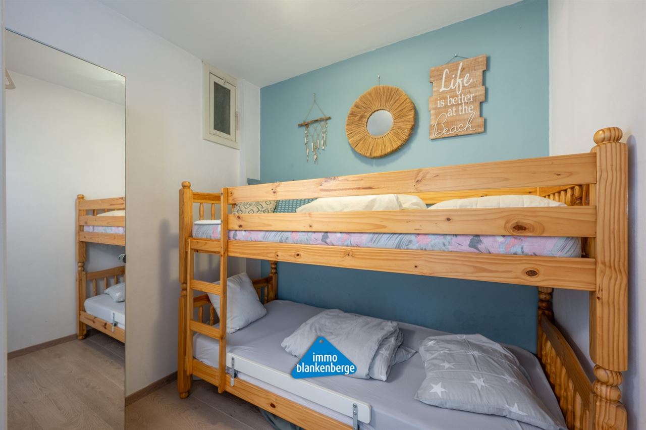 Instapklaar gemeubeld appartement op de Zeedijk van Blankenberge