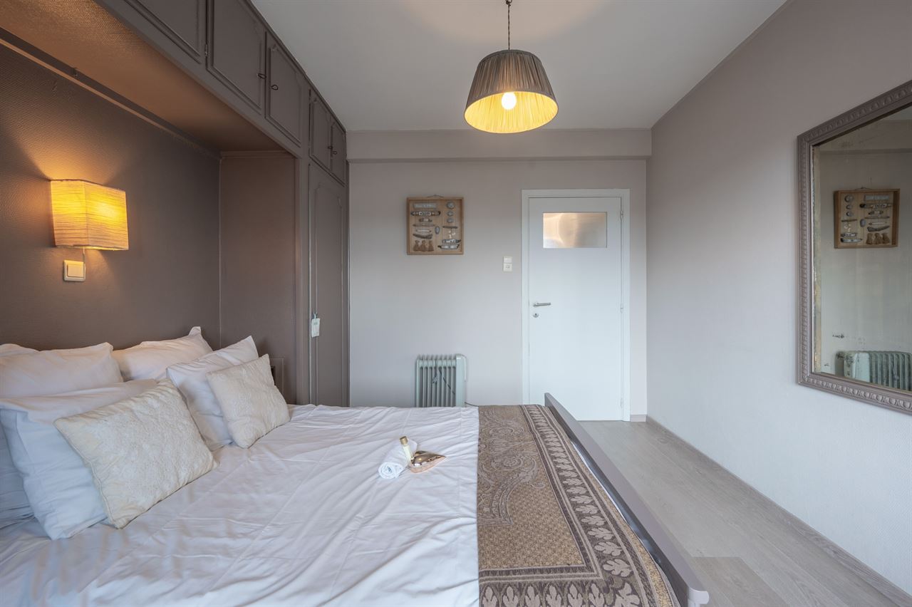 Instapklaar gemeubeld appartement op de Zeedijk van Blankenberge