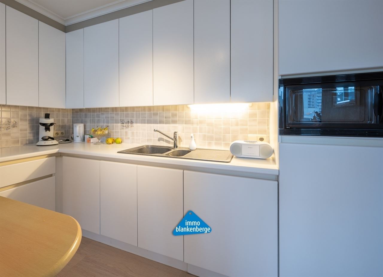 Lichtrijk hoekappartement met een zuidgericht terras (+/- 20m²) in het centrum van Blankenberge