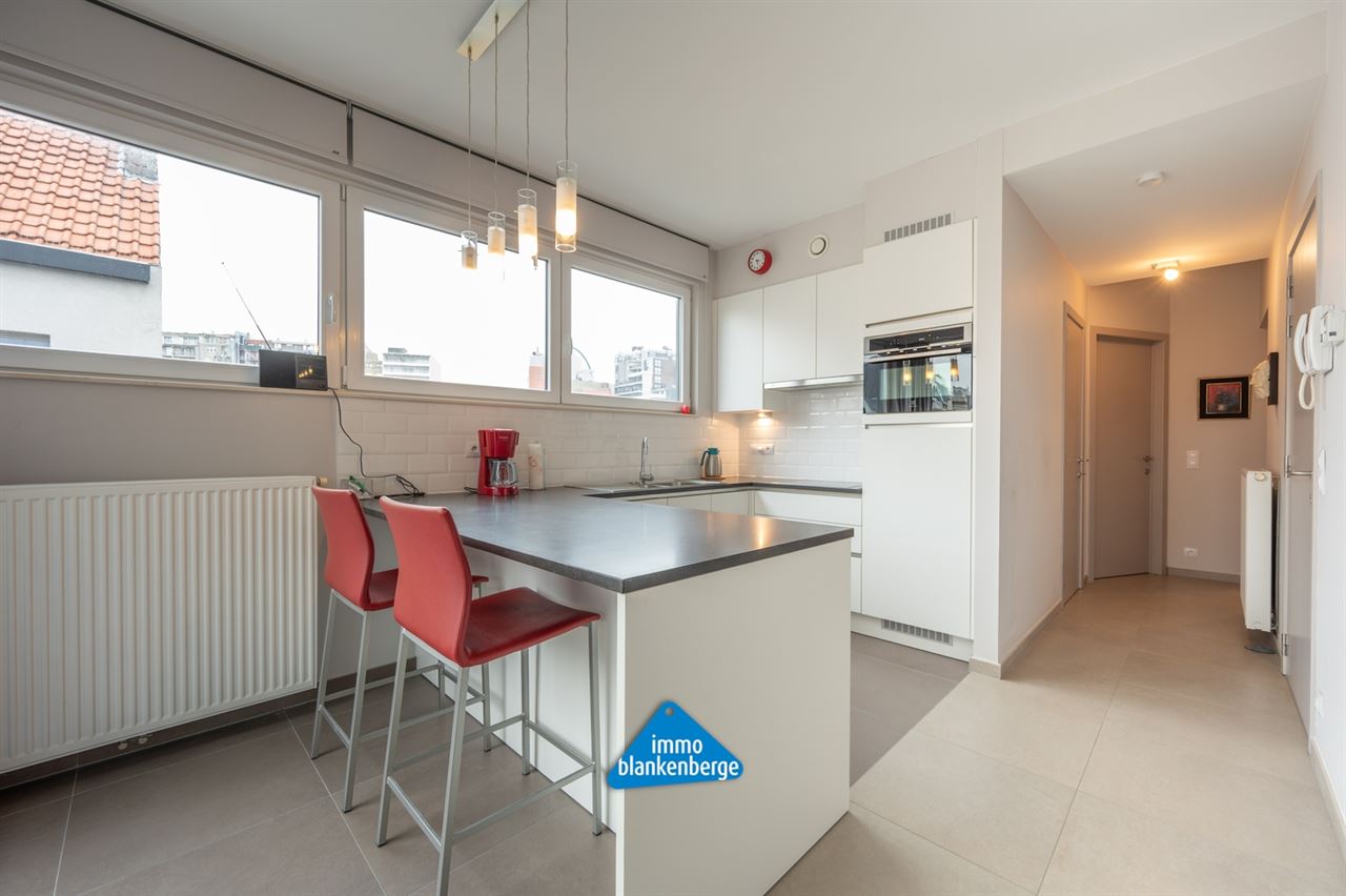 Uniek dakappartement met 3 slaapkamers en 2 badkamers.