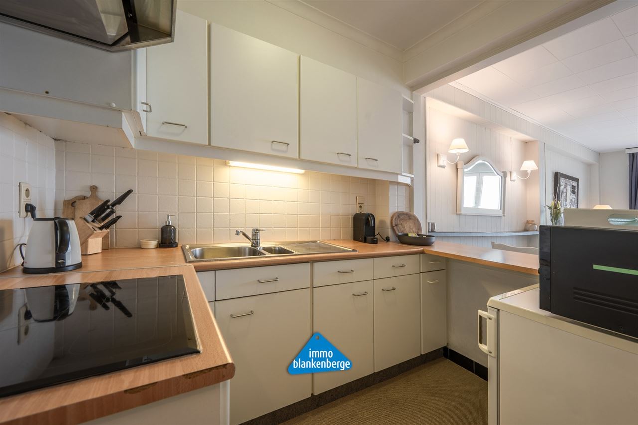 Instapklaar gemeubeld appartement op de Zeedijk van Blankenberge