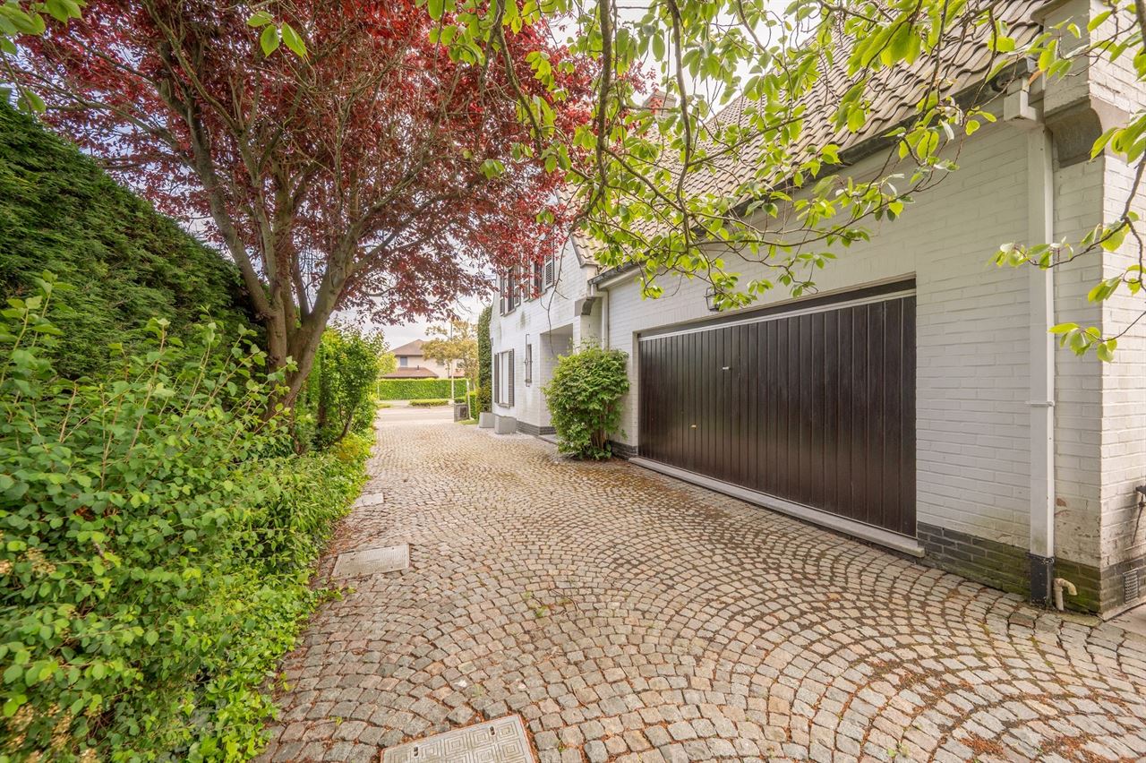 Exclusieve villa in een gegeerde residentiële wijk