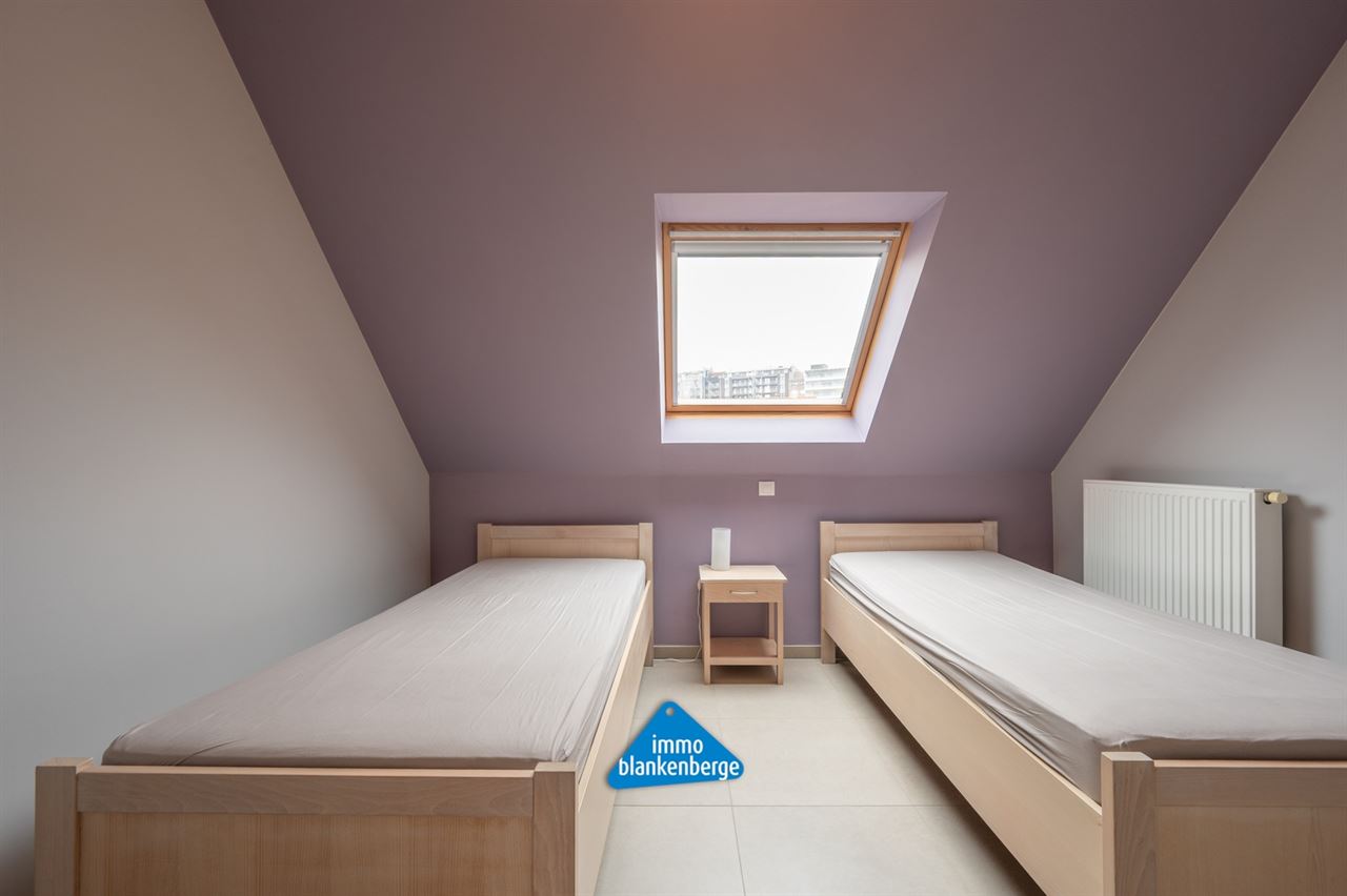 Uniek dakappartement met 3 slaapkamers en 2 badkamers.