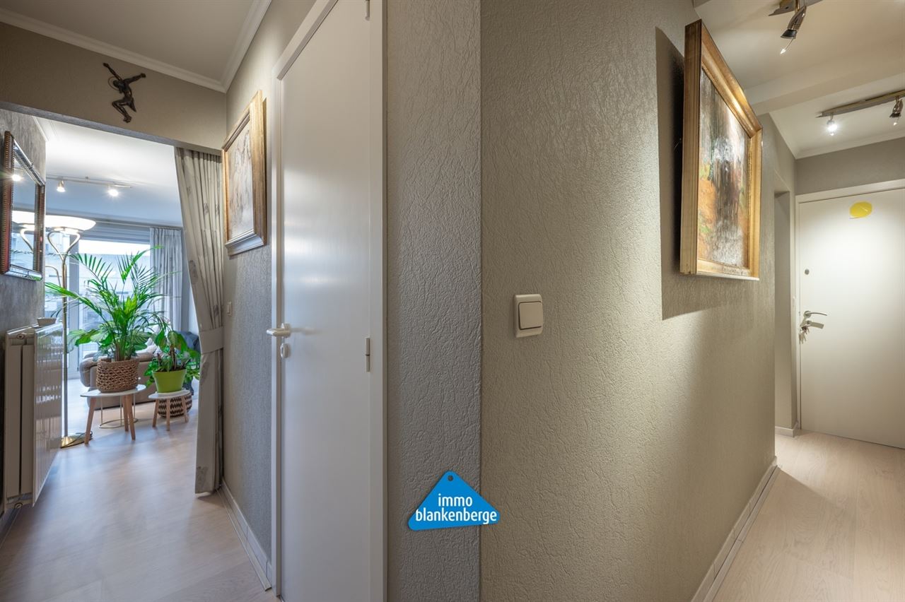 Lichtrijk hoekappartement met een zuidgericht terras (+/- 20m²) in het centrum van Blankenberge