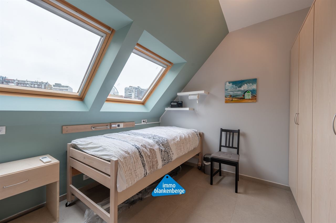 Uniek dakappartement met 3 slaapkamers en 2 badkamers.