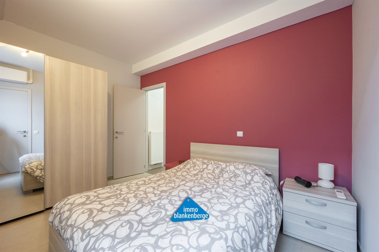 Uniek dakappartement met 3 slaapkamers en 2 badkamers.