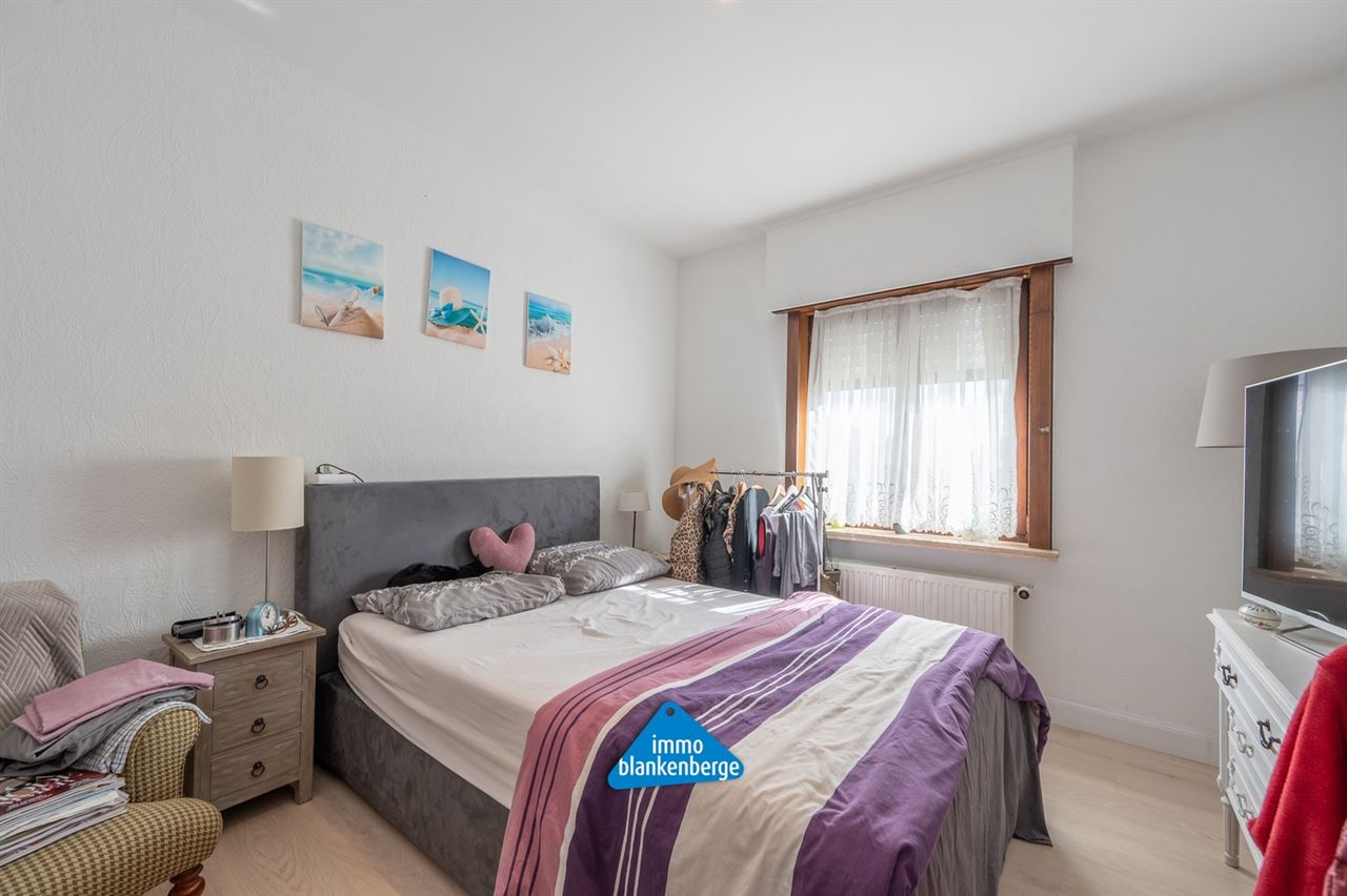 Gezellige Villa met Twee Slaapkamers en Grote Tuin