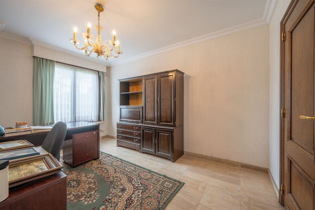 Exclusieve villa in een gegeerde residentiële wijk