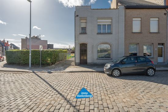 Te renoveren Woning met zicht op de Jachthaven – Rustige ligging aan de Stadsrand