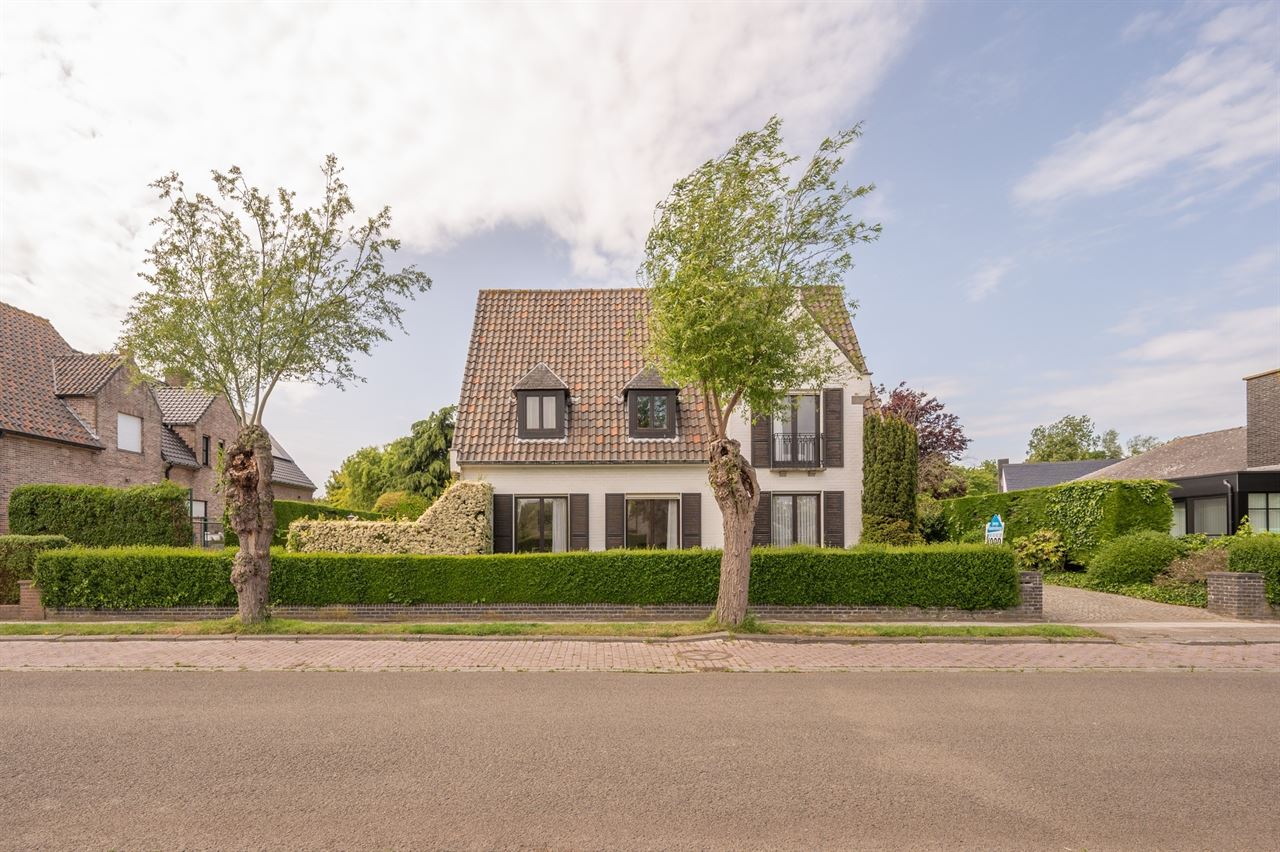 Exclusieve villa in een gegeerde residentiële wijk