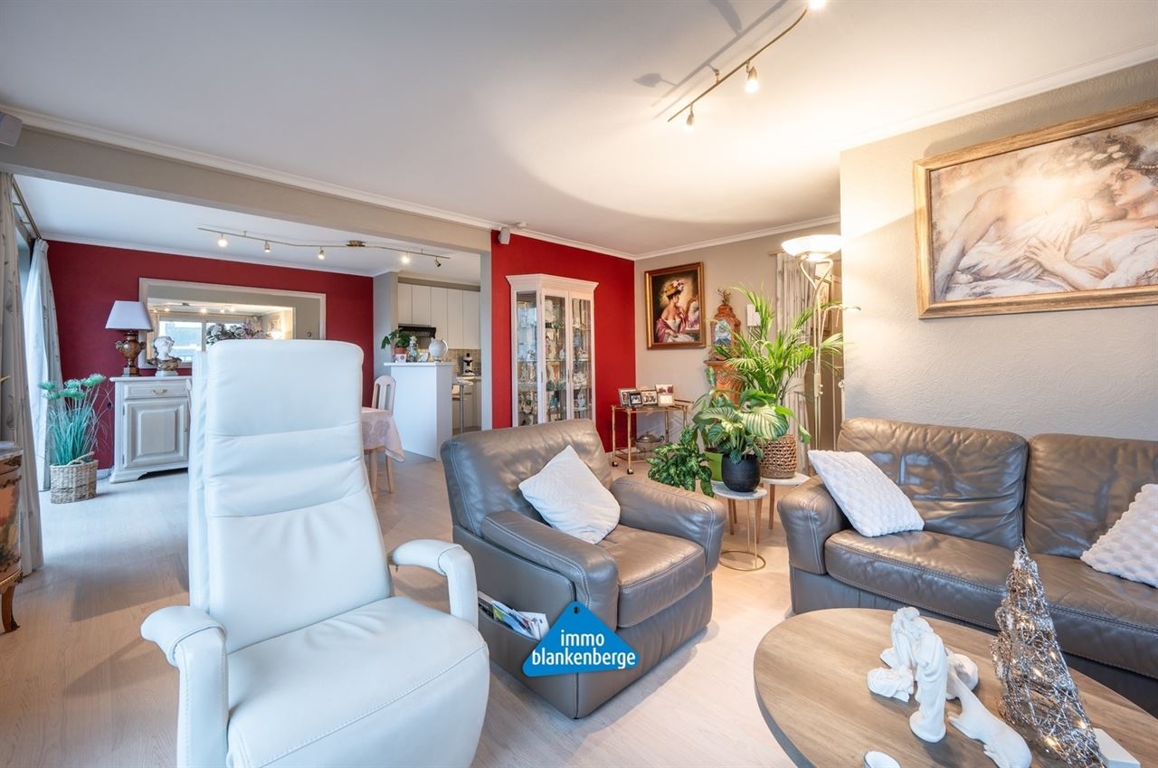 Lichtrijk hoekappartement met een zuidgericht terras (+/- 20m²) in het centrum van Blankenberge