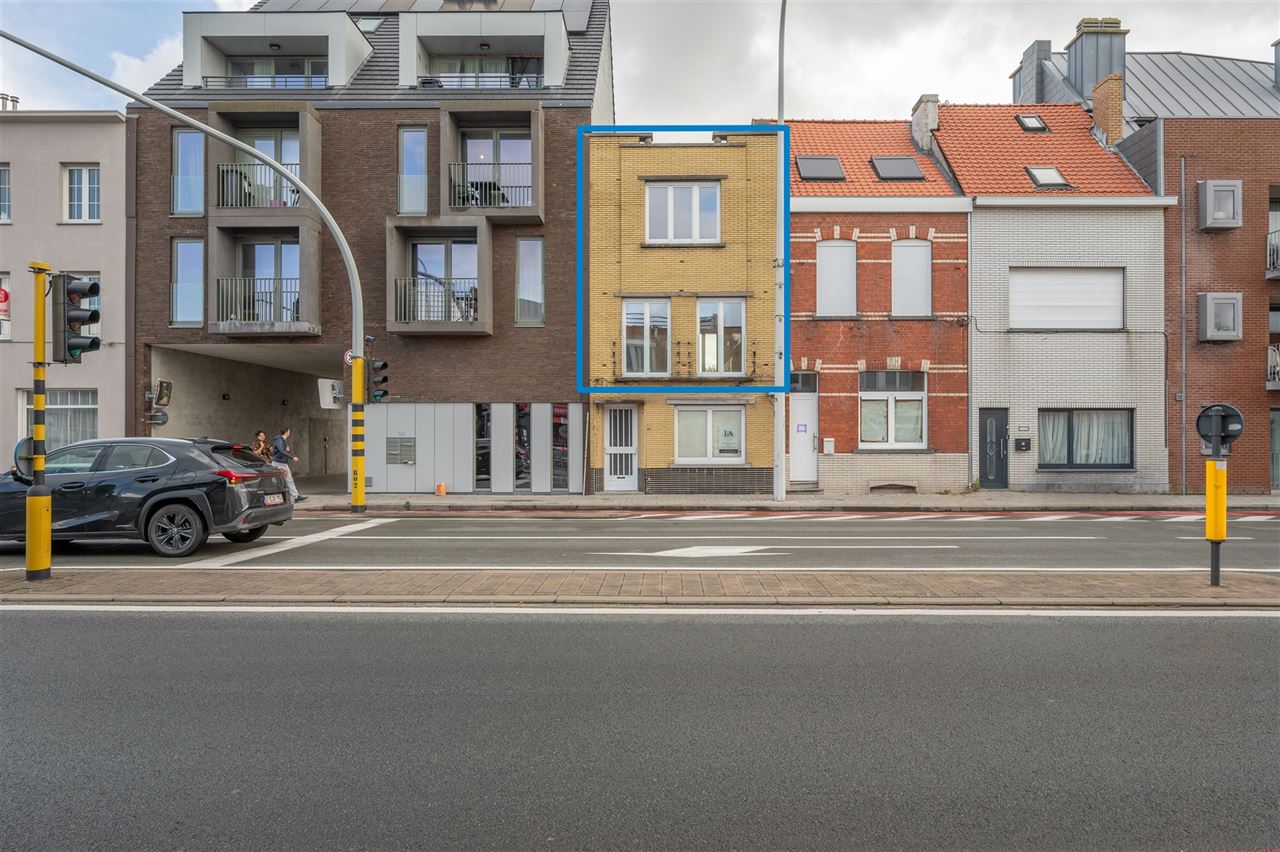Gerenoveerd appartement met 3 slaapkamers
