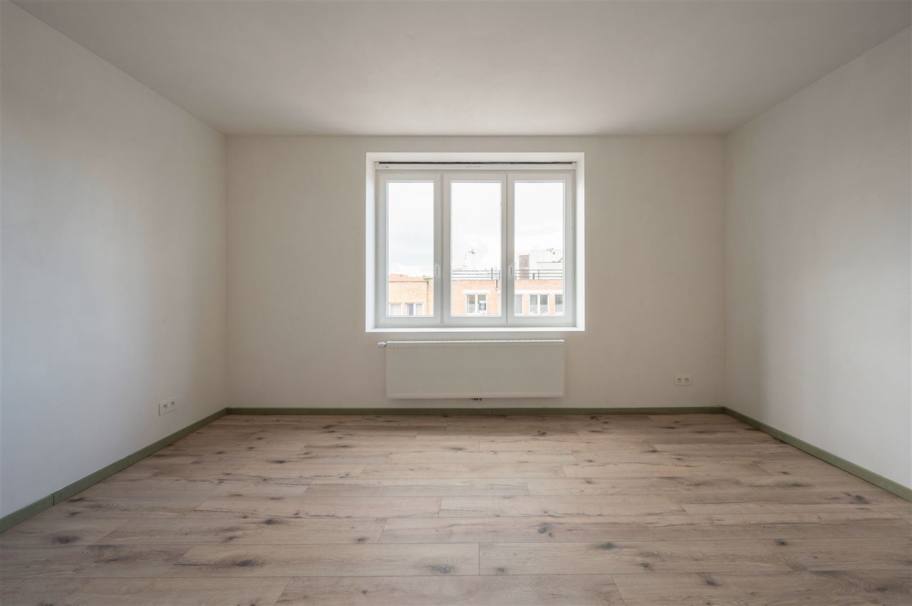 Gerenoveerd appartement met 3 slaapkamers