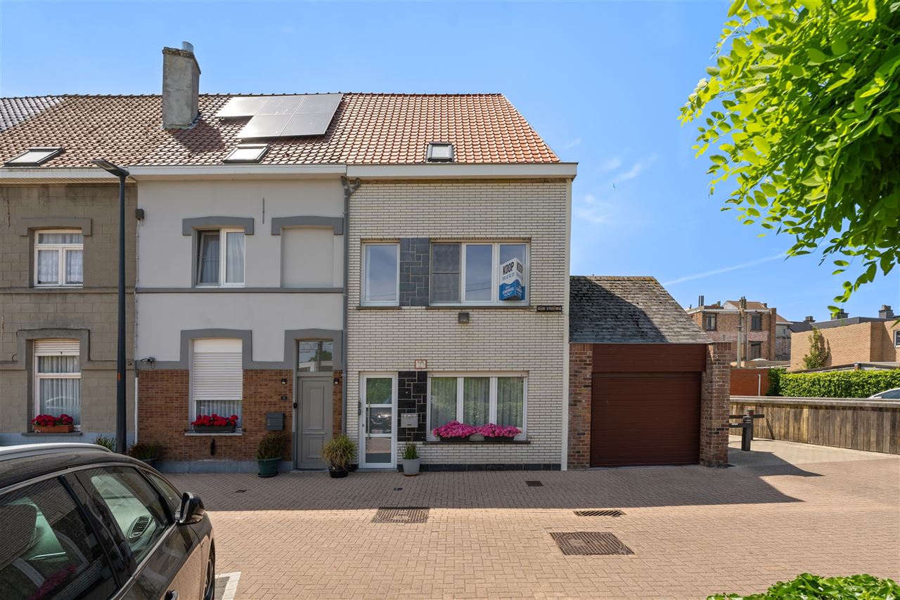 Goed gelegen gezinswoning in perfecte staat.